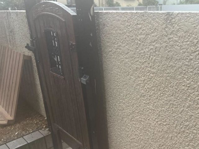 高砂市の塗装前の塀